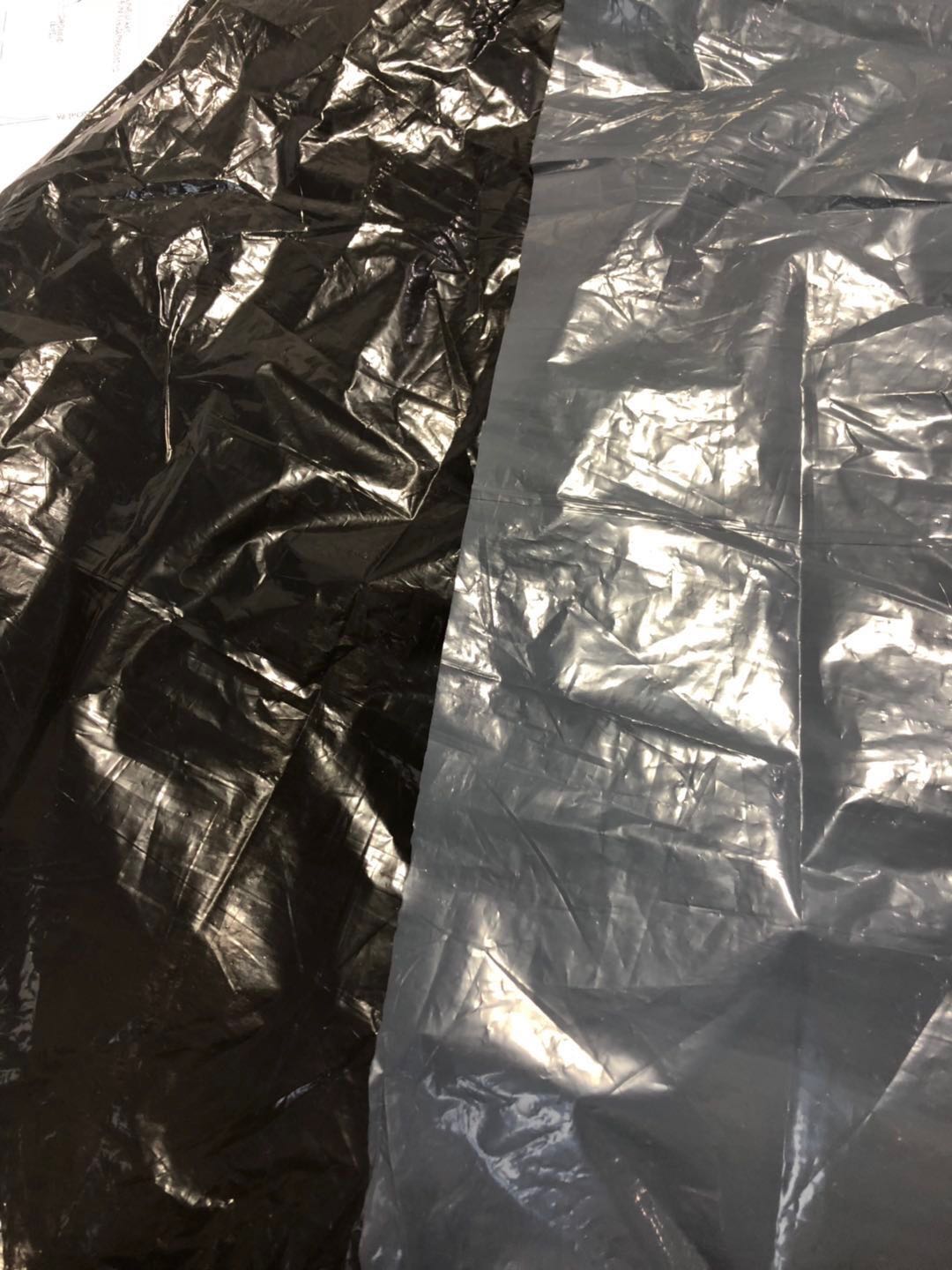 סרט מפלש פלסטיק שחור כסף לחקלאות חקלאות