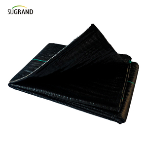 מחצלת עשבים שחורה לכיסוי קרקע לגנים