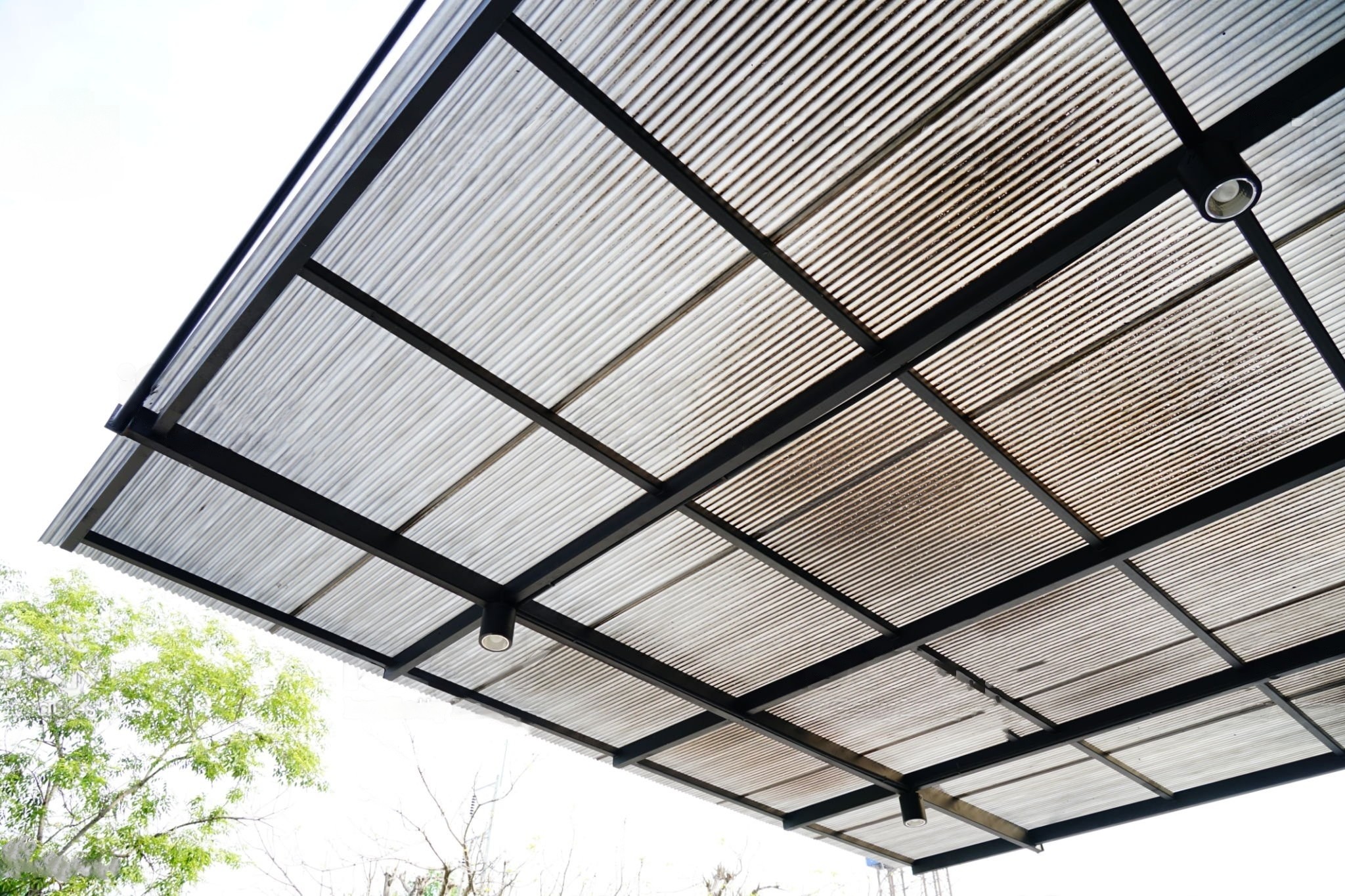 נטו צל של אלומיניום 90%